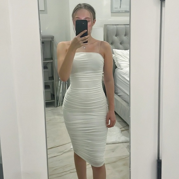 Windsor Dresses & Skirts - Windsor White Ruched Midi Dress